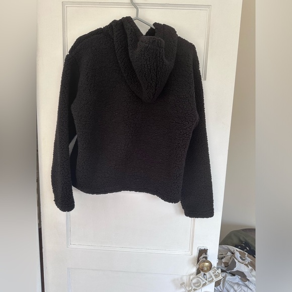 The Grinch. Dr. Seuss! Fun Christmas hoodie! 🎄 - Picture 2 of 4